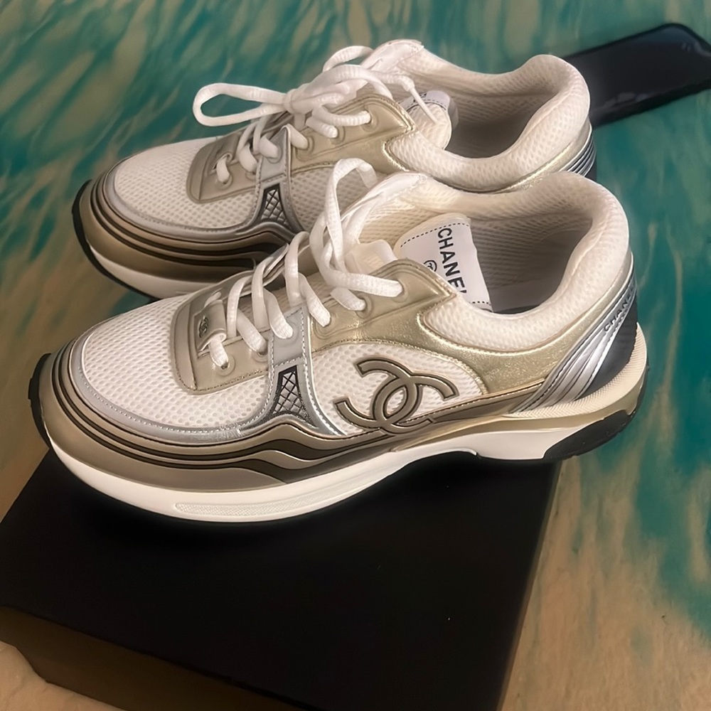 Chanel sneakers gold/white/black/silver